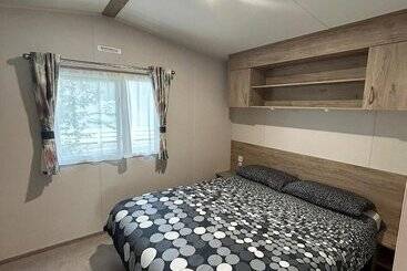 Caravansleeps4 Beachfront Garden Patio