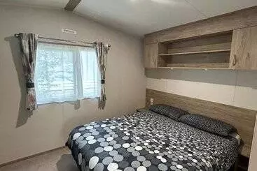 Caravansleeps4 Beachfront Garden Patio