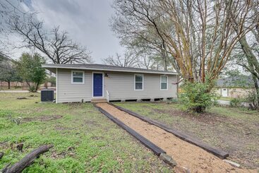 Hus på landet Lovely Brenham Home   Walk To Blinn & Downtown!