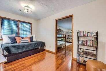 별장 Mcdonough Escape W/ Private Hot Tub & Game Room!