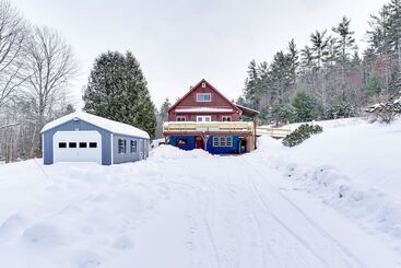 Quinta ou Casa Rural Gore Mountain Retreat: Deck & Game Room