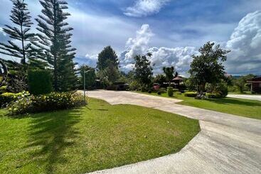 Pensão Pruksa View Homestay