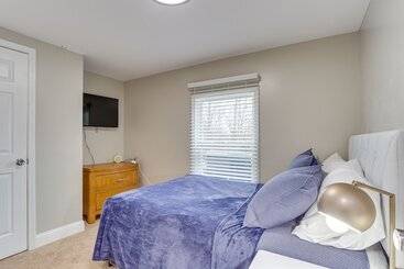 별장 14 Mi To Uga: Quiet Lakefront Getaway W/ Porch!