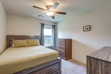 بيت ريفى 12 Mi To Beach: Texas Gulf Coast Home W/ Fire Pit