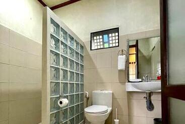 تختخواب و صبحانه Casita Ysabel