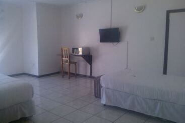 Пансион Luxury Wild Inn