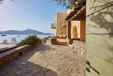 Hotel Ochre Dream Beach & Sunset Villa Naousa