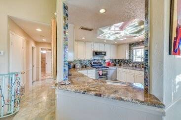 بيت ريفى Cathedral City Gem W/ Shared Pool & Fireplace