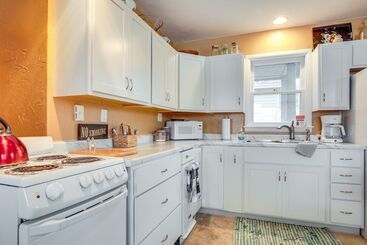 Mercer Cottage On Crystal Lake W/ Private Dock!