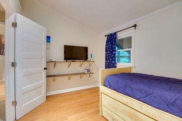 Kır Evi Bright Guyton Home W/ Private Yard & Hot Tub!