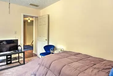 Mökkimajoitus Pet Friendly Home W/ Yard ~ 15 Mi To Atlanta!