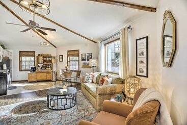 Picturesque Cottage In The Heart Of Trenton!