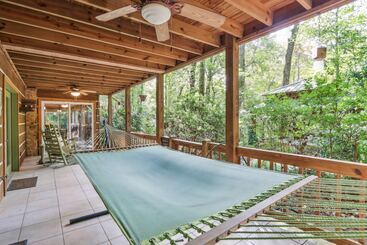 بيت ريفى Drifting Feather Mountain Cabin: Waterfront Deck