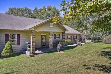 קוטג'' Fish, Kayak & More: Lakefront Georgia Home