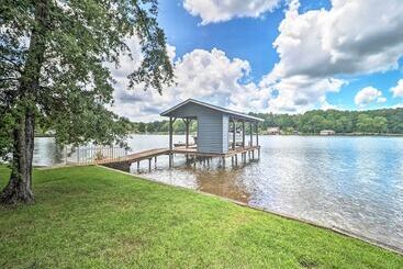 بيت ريفى Waterfront Lake Sinclair Home W/ Boat Dock!