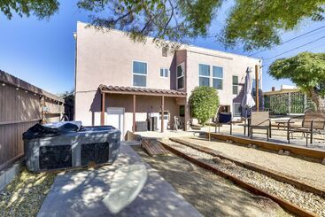 Kır Evi Kingman Retreat W/ Hot Tub: 1 Block To Route 66!