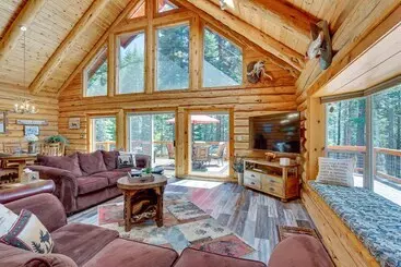 Mökkimajoitus Lake Almanor Cabin W/ Deck & Beach Access