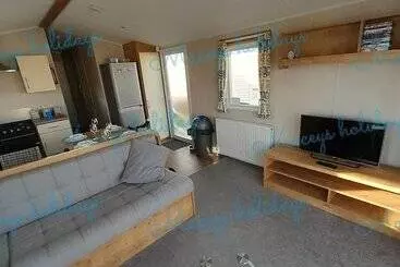 Mökkimajoitus Pet Friendly Caravan In Walton On The Naze
