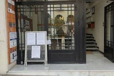 فندق Stata Deluxe Apt Must