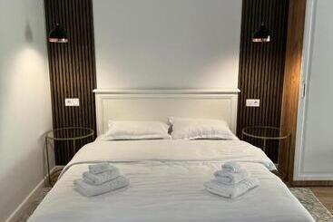 膳宿费 Flori De Tei Maramures