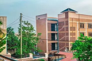 Romeos Hotel Luzira Kampala