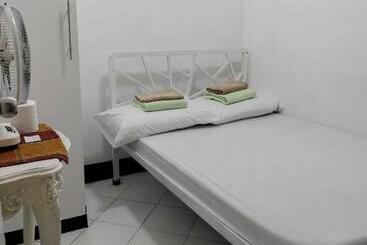 Hospedaria Sassy S Place