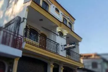 هتل Los Manantiales