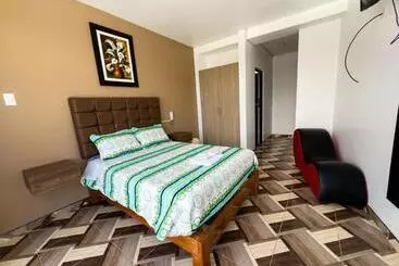 هتل Nila
