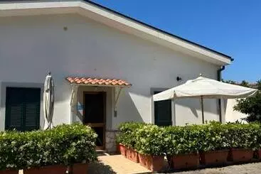 Sperlonga Paradise Apartment Complex
