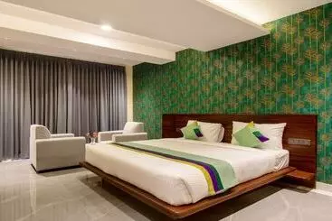 Hotel Treebo Jaguar Comforts, 3 Kms From Mahatma Gandhi Park