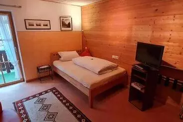 Aamiaismajoitus (B&B) Gästehaus Unruh