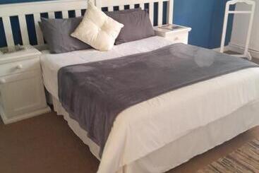 הוסטל Underberg Inn