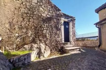 ベッドアンドブレックファースト Affittacamere Ellera Verde