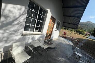 تختخواب و صبحانه Casa Naturaleza