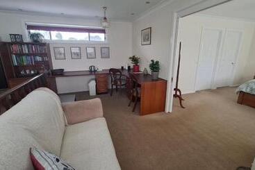 Blackburn Lake Bed And Breakfast