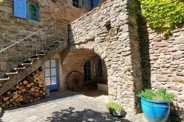 Pensão Les Boissèdes, Maison De Caractère Au Cœur Des Vans