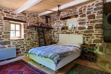 بنسيون Les Boissèdes, Maison De Caractère Au Cœur Des Vans