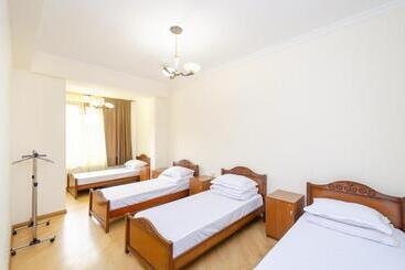 Areva Hostel & Apartment