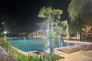 مبيت وإفطار Tu Casa At Pico De Loro   Myna B