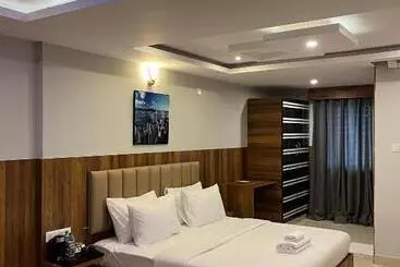 Hotel Avenue Suites Near International Airport Bangalore