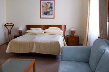 בית מלון כפרי Klub