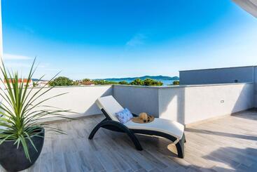 Жильё для туристов Apartments Sun Resort Nikolina