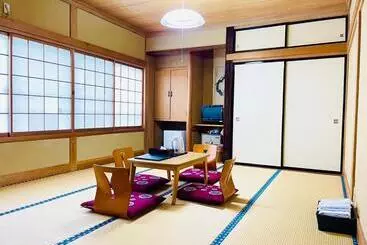 Pensió Ryokan Ikoisanso