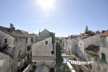 Pansiyon Palace Central Square