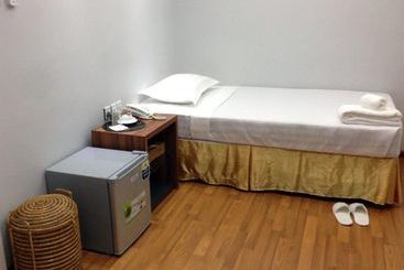 هتل Golden Silk Road