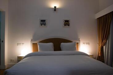 Aparthotel Olma Colonial Suites