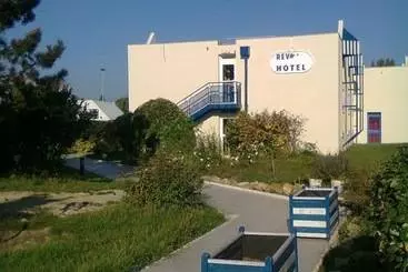 Rev Hotel Coignières