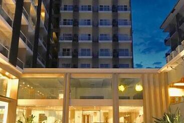 Solea Palm Resort Mactan