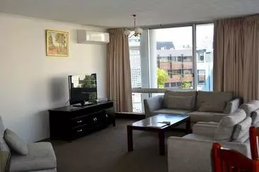 آپارتمان‌های توریست‌ها Spring Hill Centrepoint