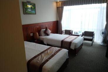 Hotel Vinh Plaza